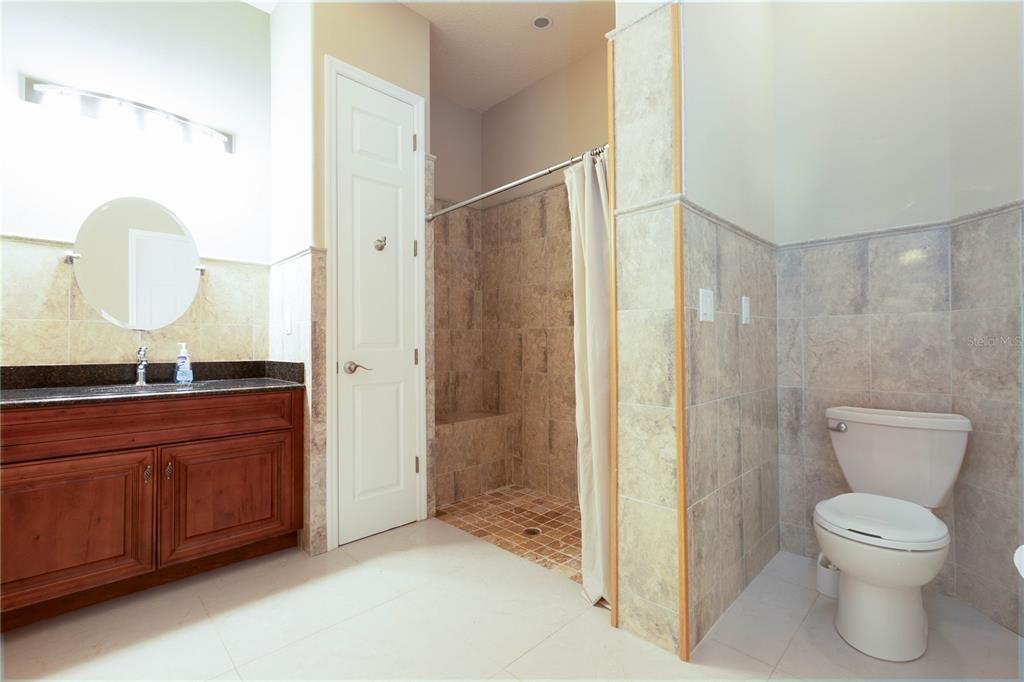 Active With Contract: $725,000 (4 beds, 4 baths, 4370 Square Feet)