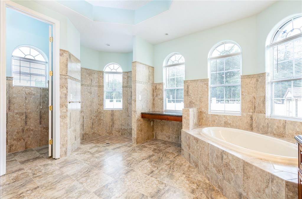 Active With Contract: $725,000 (4 beds, 4 baths, 4370 Square Feet)