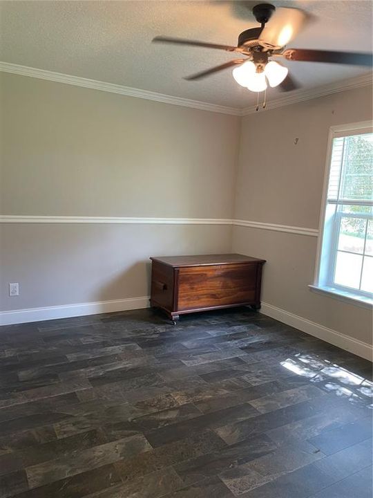 En Venta: $359,900 (3 camas, 2 baños, 1891 Pies cuadrados)