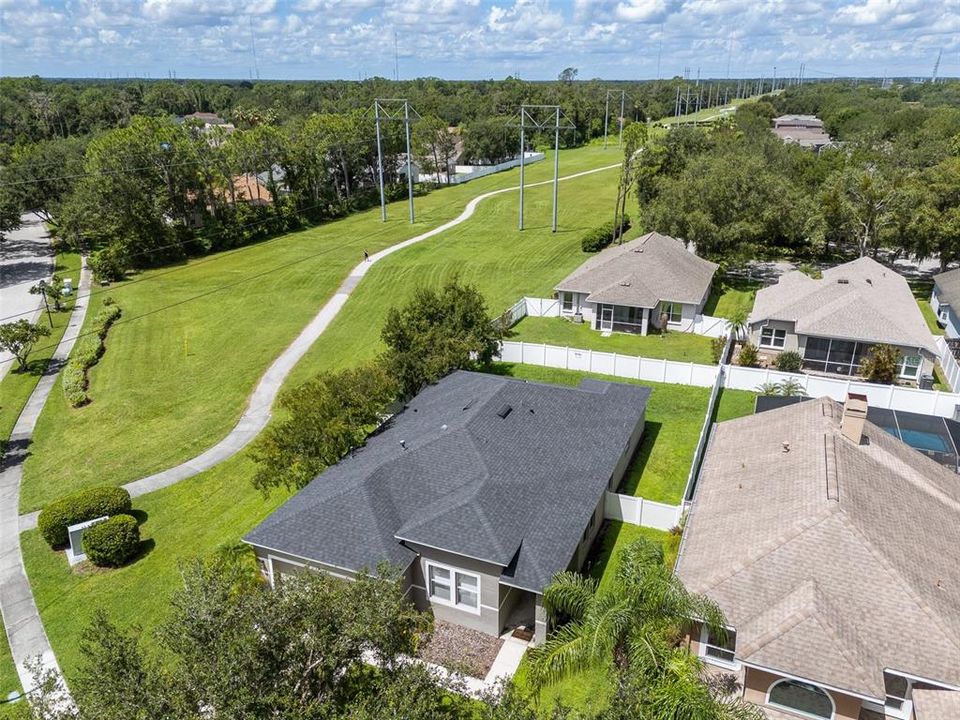 For Sale: $399,000 (3 beds, 2 baths, 1977 Square Feet)