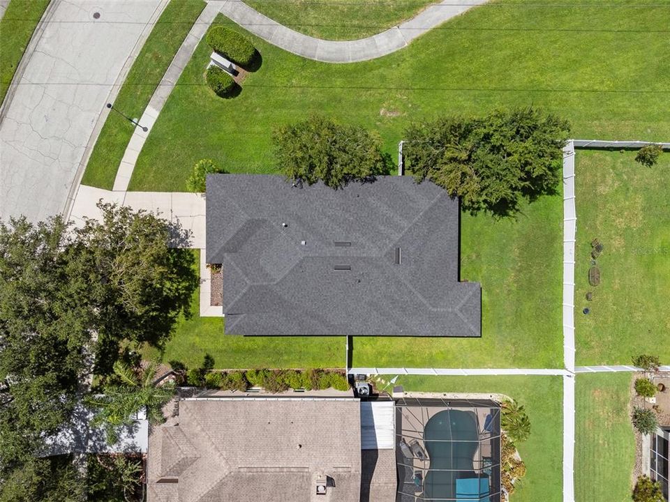 For Sale: $399,000 (3 beds, 2 baths, 1977 Square Feet)