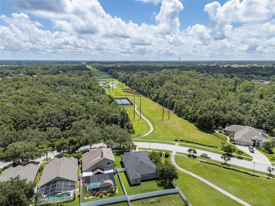 For Sale: $399,000 (3 beds, 2 baths, 1977 Square Feet)