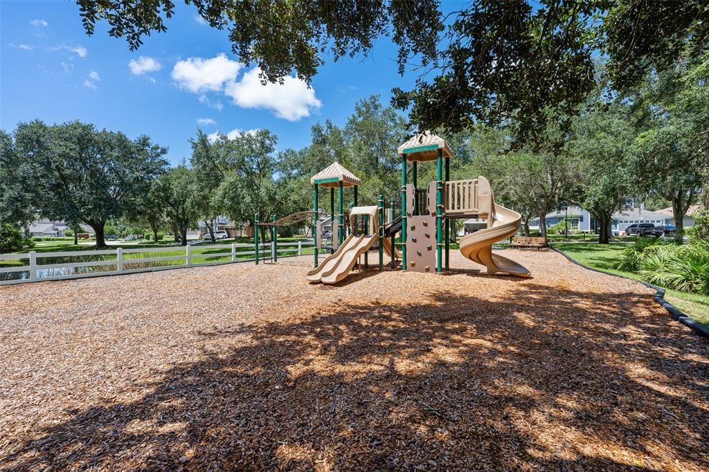 For Sale: $399,000 (3 beds, 2 baths, 1977 Square Feet)