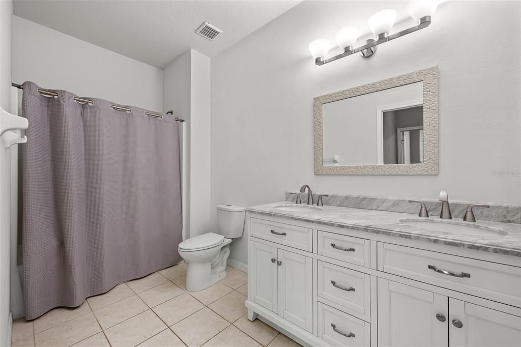 For Sale: $399,000 (3 beds, 2 baths, 1977 Square Feet)