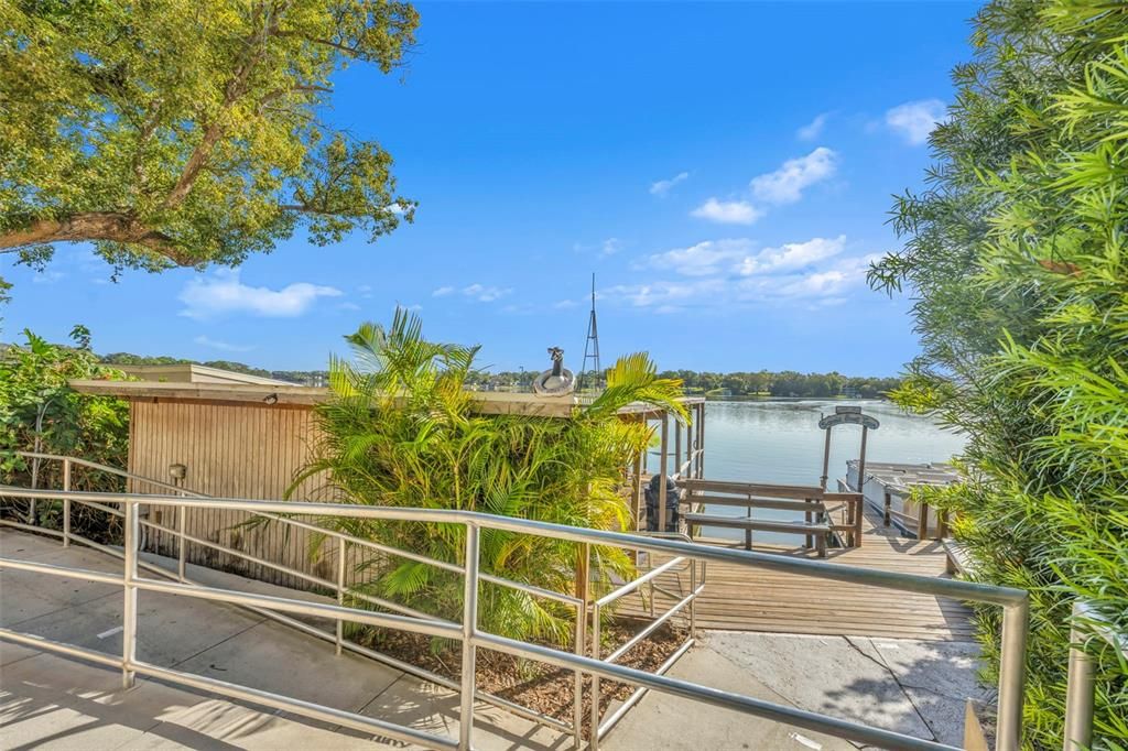 待售: $329,900 (1 贝兹, 1 浴室, 570 平方英尺)