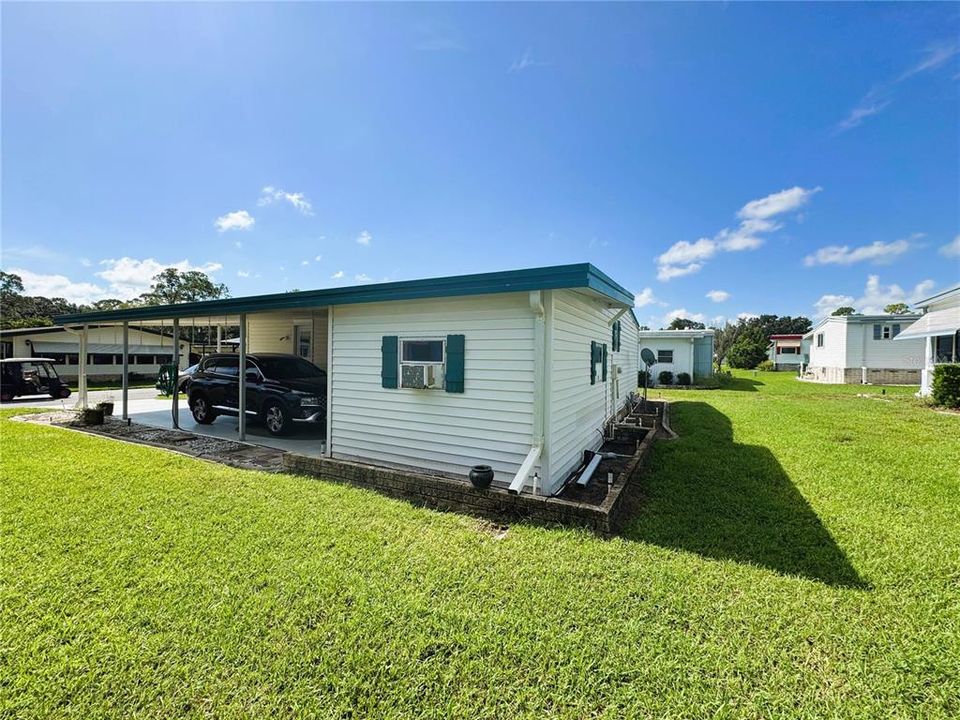 For Sale: $139,000 (2 beds, 2 baths, 1100 Square Feet)