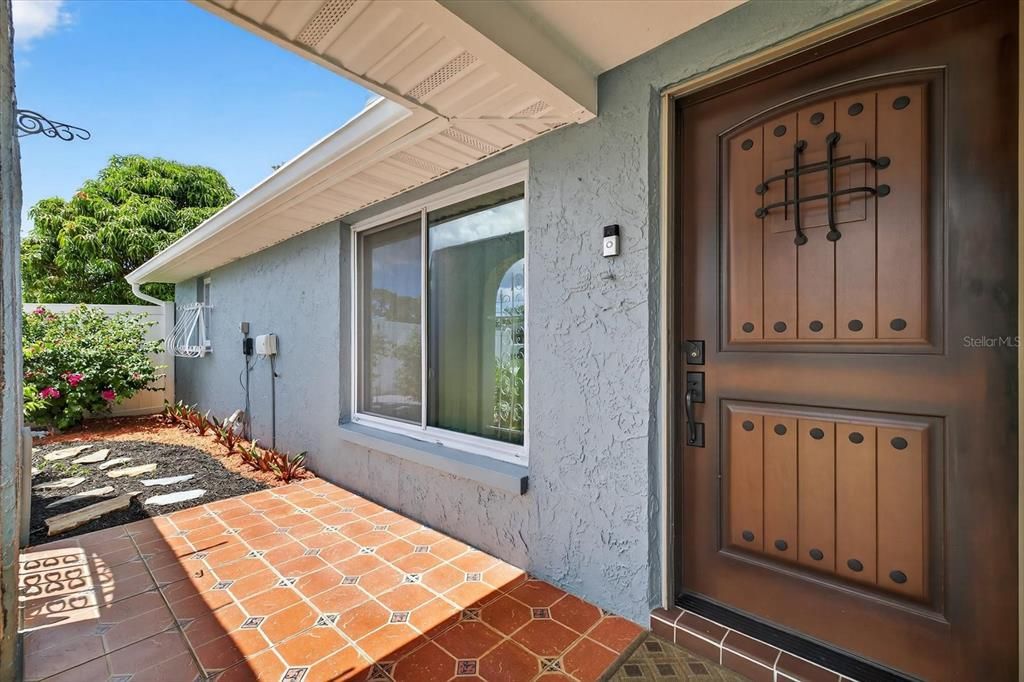 Под контрактом: $270,000 (3 спален, 2 ванн, 1222 Квадратных фут)