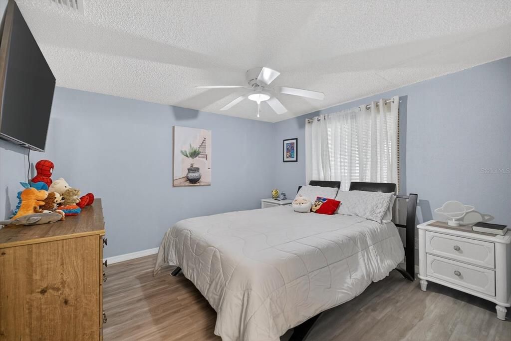 Под контрактом: $270,000 (3 спален, 2 ванн, 1222 Квадратных фут)