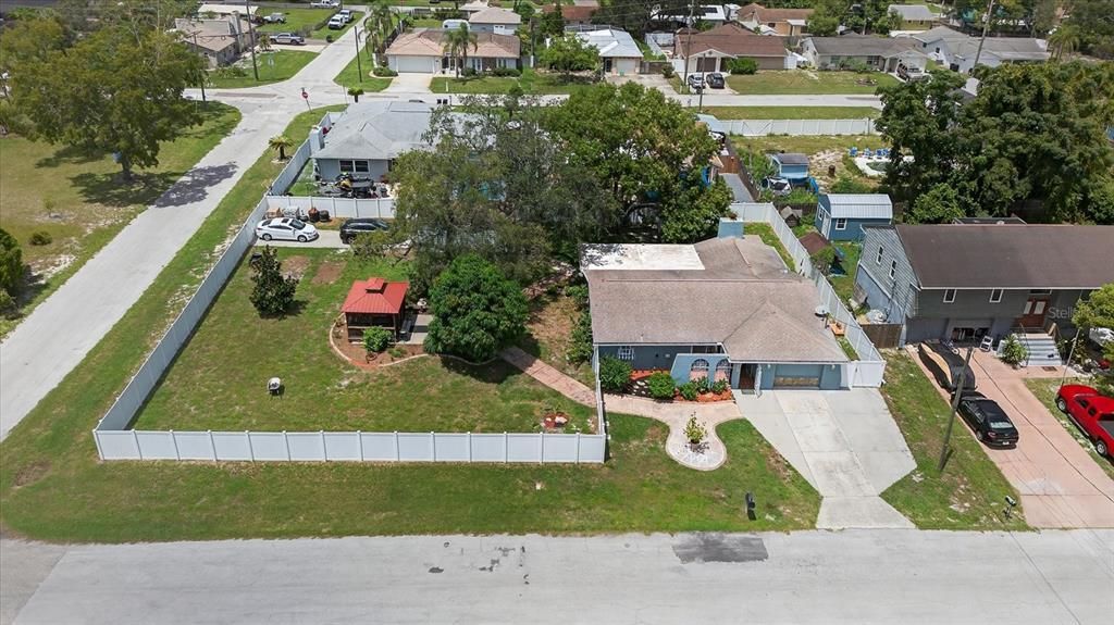 Под контрактом: $270,000 (3 спален, 2 ванн, 1222 Квадратных фут)