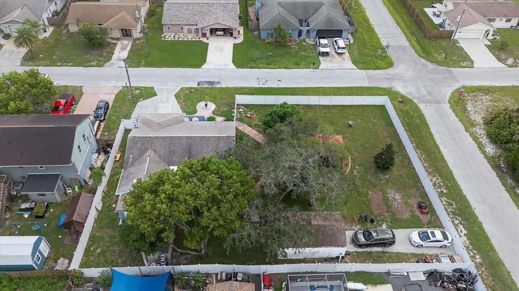 Под контрактом: $270,000 (3 спален, 2 ванн, 1222 Квадратных фут)