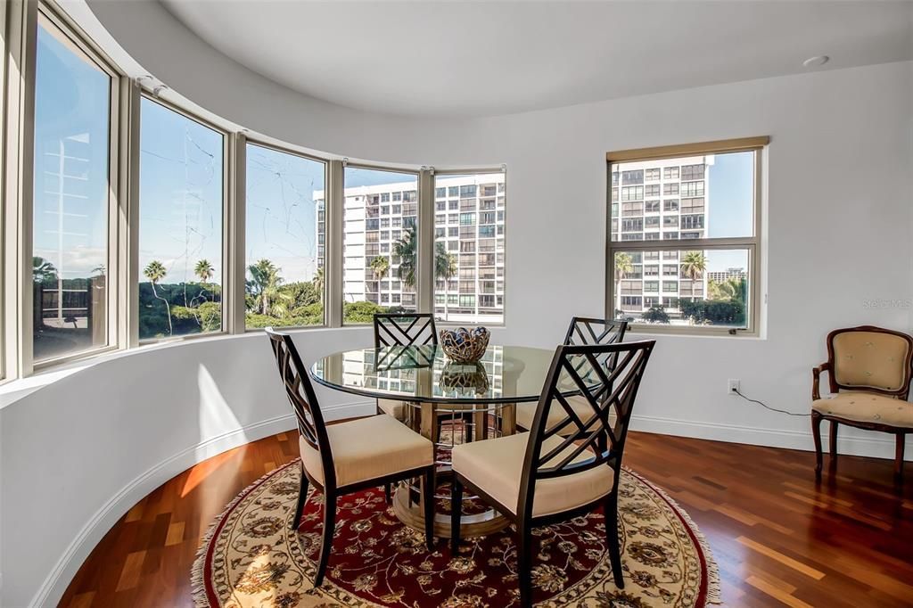 For Sale: $1,795,000 (4 beds, 3 baths, 3000 Square Feet)