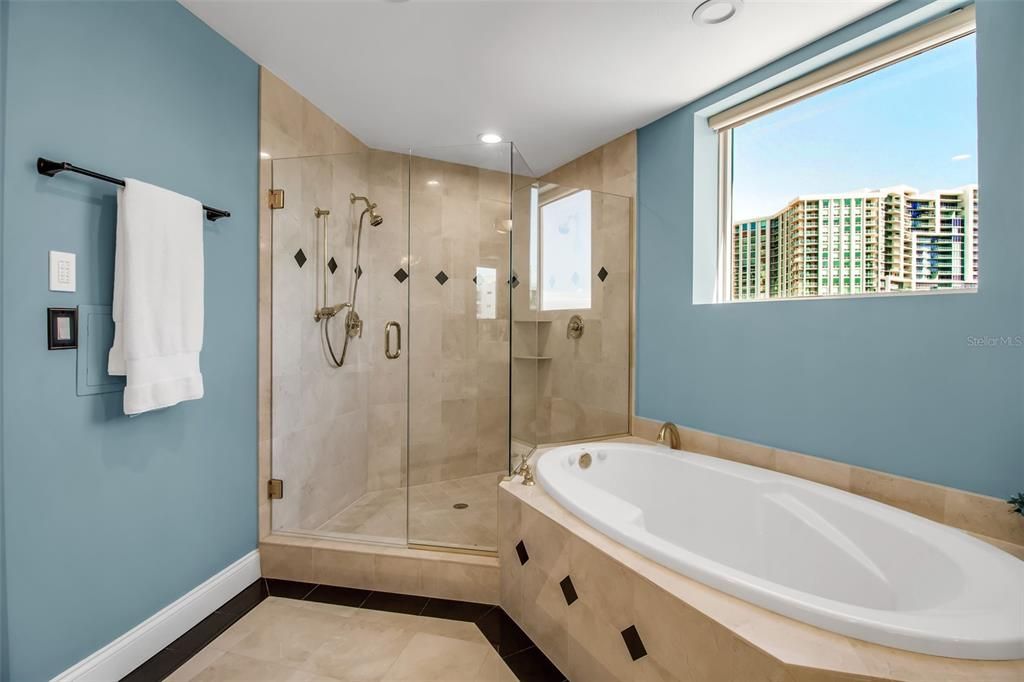 For Sale: $1,795,000 (4 beds, 3 baths, 3000 Square Feet)