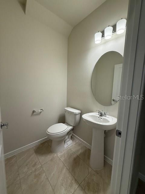 Active With Contract: $2,000 (3 beds, 2 baths, 1683 Square Feet)