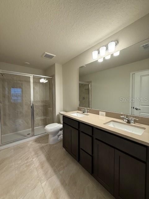 Active With Contract: $2,000 (3 beds, 2 baths, 1683 Square Feet)