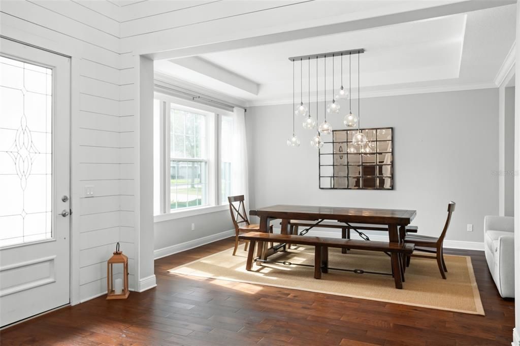 En Venta: $2,099,999 (5 camas, 4 baños, 4498 Pies cuadrados)