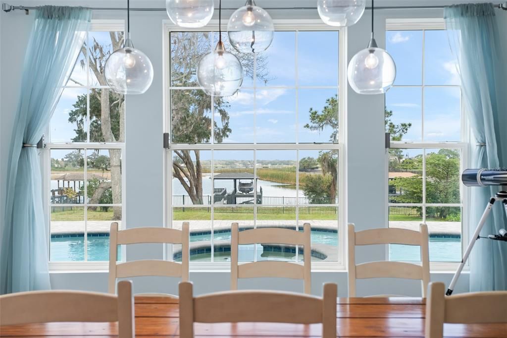 En Venta: $2,099,999 (5 camas, 4 baños, 4498 Pies cuadrados)