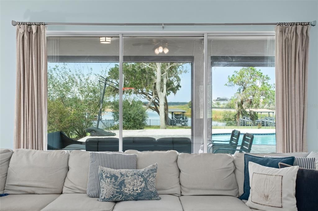 En Venta: $2,099,999 (5 camas, 4 baños, 4498 Pies cuadrados)