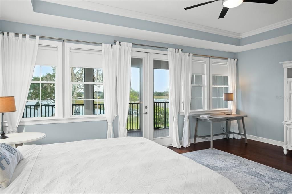 En Venta: $2,099,999 (5 camas, 4 baños, 4498 Pies cuadrados)