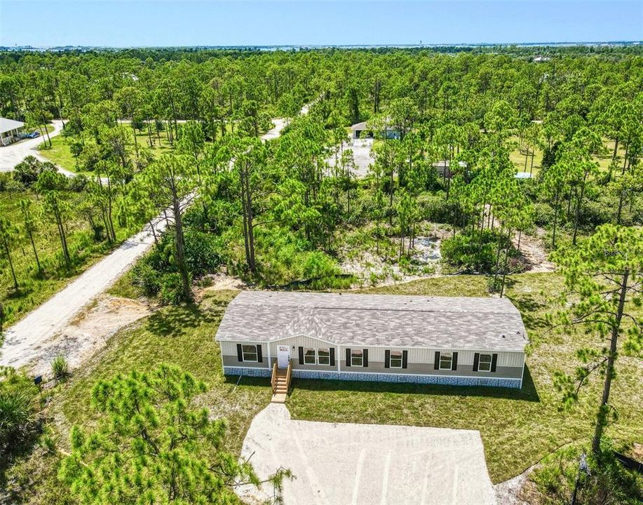 For Sale: $351,000 (5 beds, 3 baths, 2001 Square Feet)