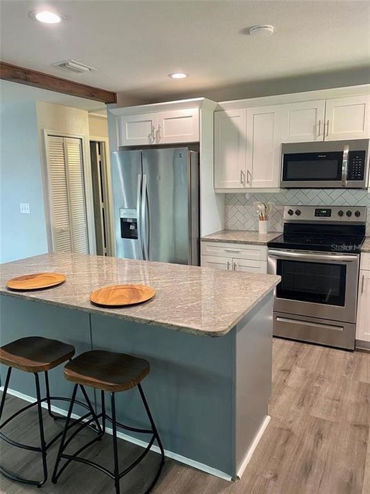 В аренду: $2,700 (3 спален, 2 ванн, 1619 Квадратных фут)