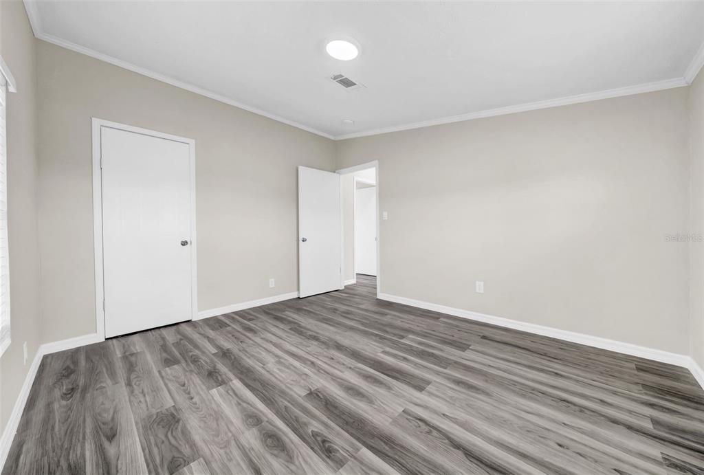 Activo con contrato: $259,900 (3 camas, 2 baños, 1404 Pies cuadrados)