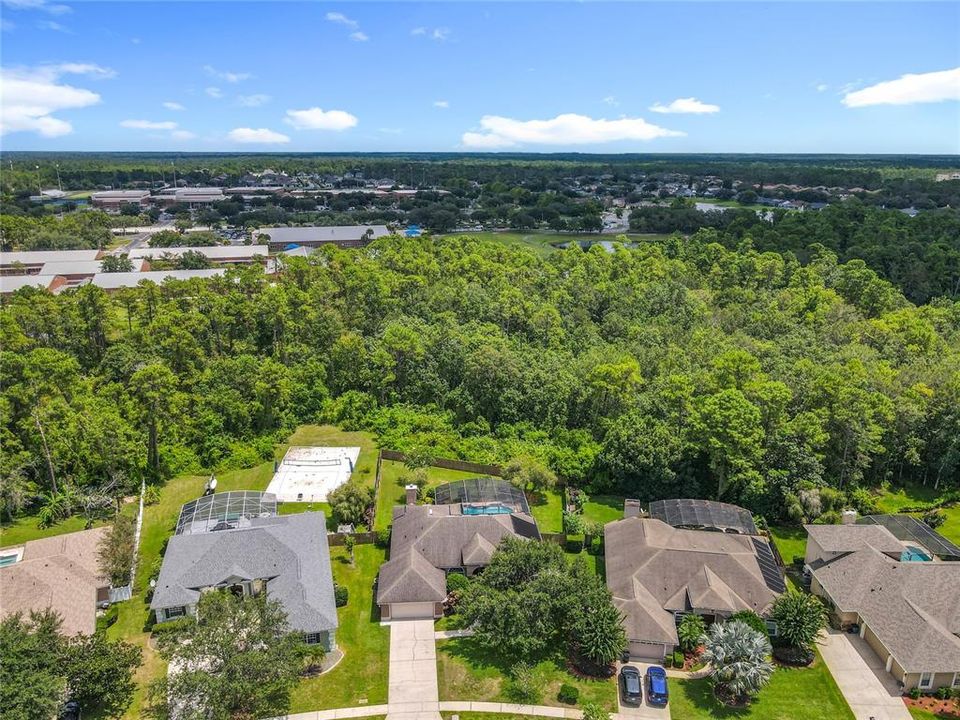 Activo con contrato: $595,000 (4 camas, 3 baños, 2271 Pies cuadrados)