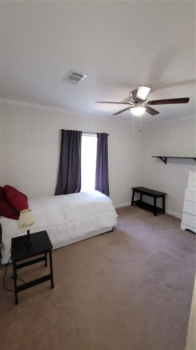 Activo con contrato: $112,500 (2 camas, 2 baños, 1040 Pies cuadrados)