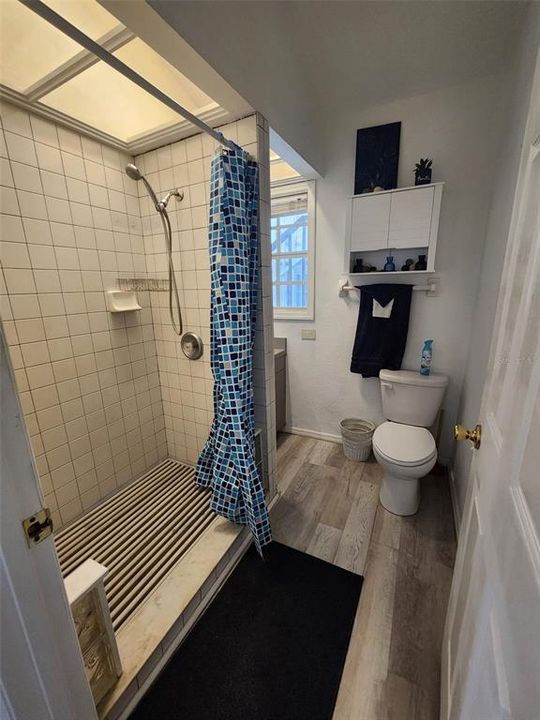 待售: $600,000 (2 贝兹, 0 浴室, 1127 平方英尺)