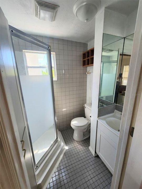 待售: $600,000 (2 贝兹, 0 浴室, 1127 平方英尺)