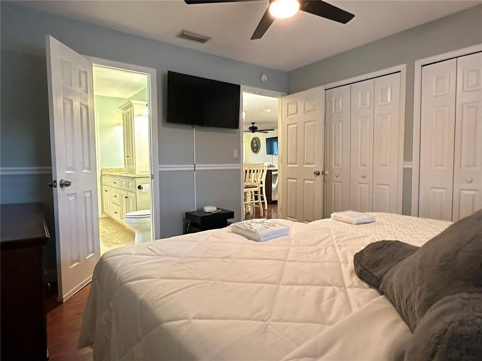 For Rent: $5,000 (4 beds, 2 baths, 1383 Square Feet)