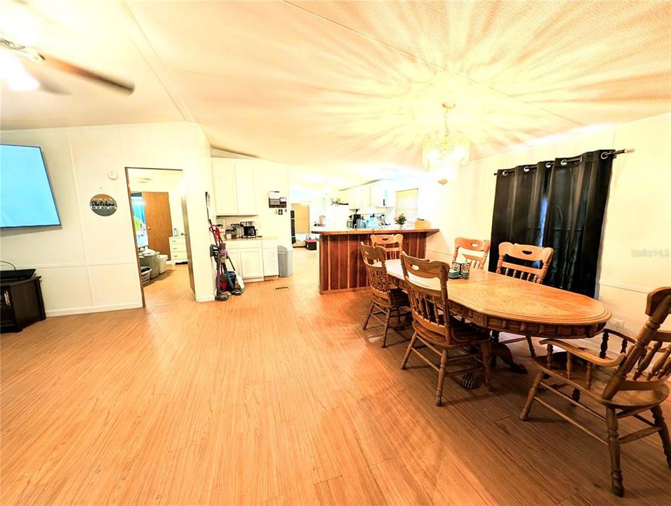 待售: $212,900 (3 贝兹, 2 浴室, 1620 平方英尺)