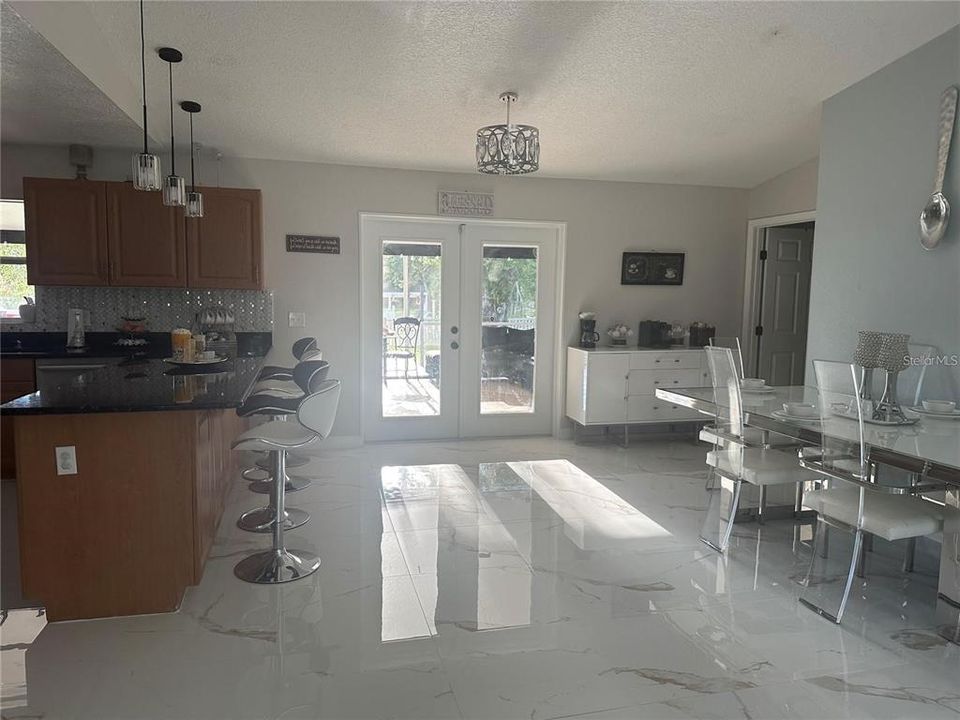 待售: $1,550,000 (4 贝兹, 3 浴室, 1624 平方英尺)