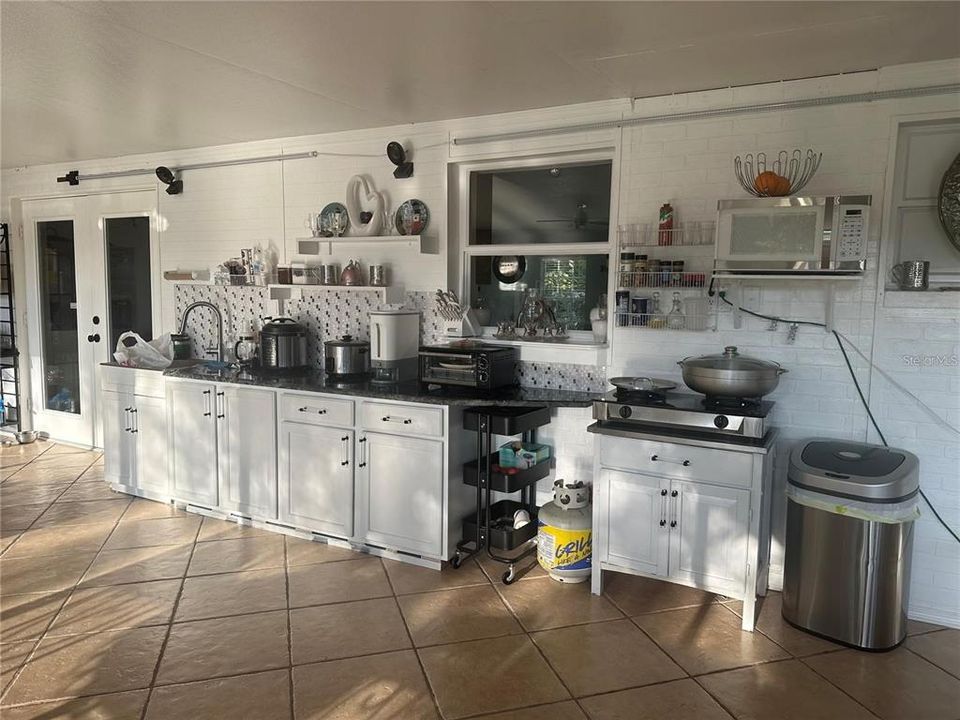 待售: $1,550,000 (4 贝兹, 3 浴室, 1624 平方英尺)