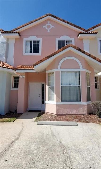 待售: $300,000 (3 贝兹, 2 浴室, 1468 平方英尺)