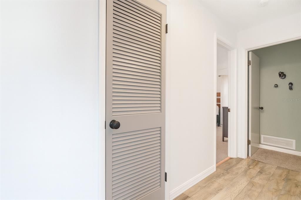 For Sale: $329,499 (3 beds, 2 baths, 1868 Square Feet)