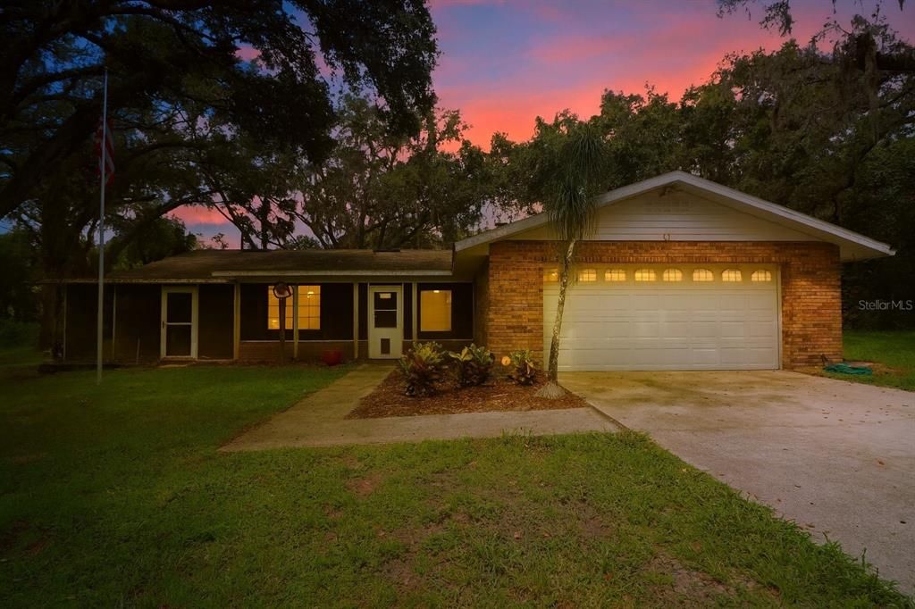 For Sale: $329,499 (3 beds, 2 baths, 1868 Square Feet)