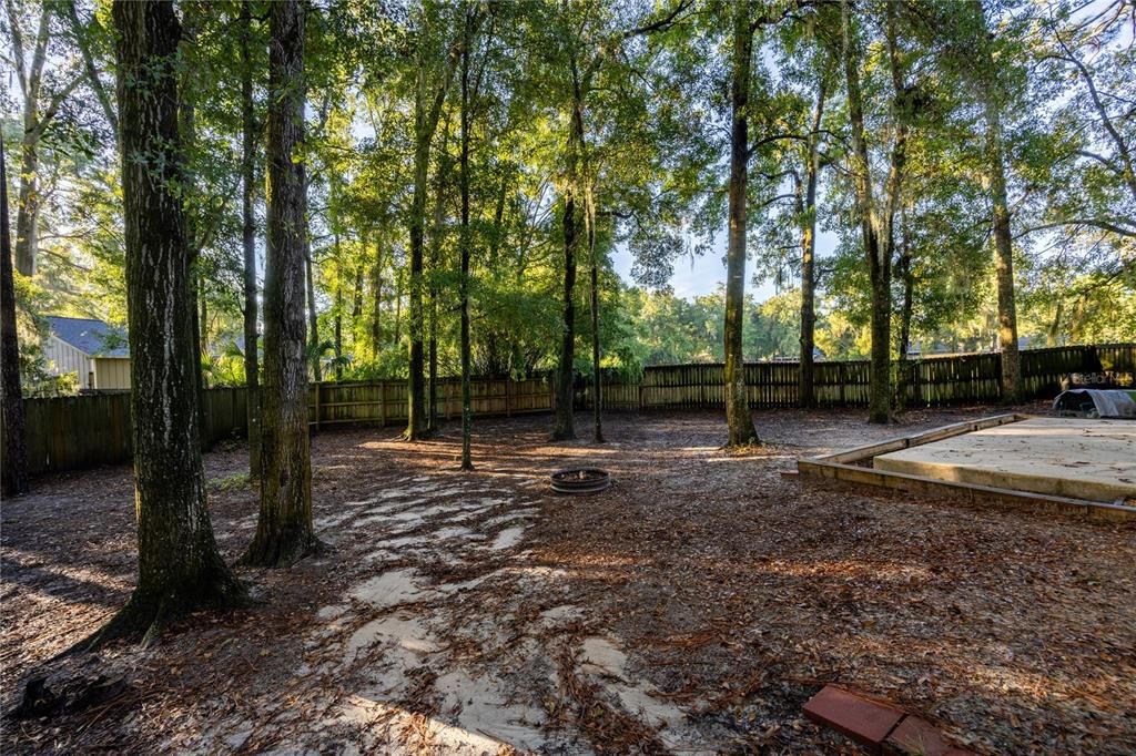 Active With Contract: $330,000 (4 beds, 2 baths, 1556 Square Feet)