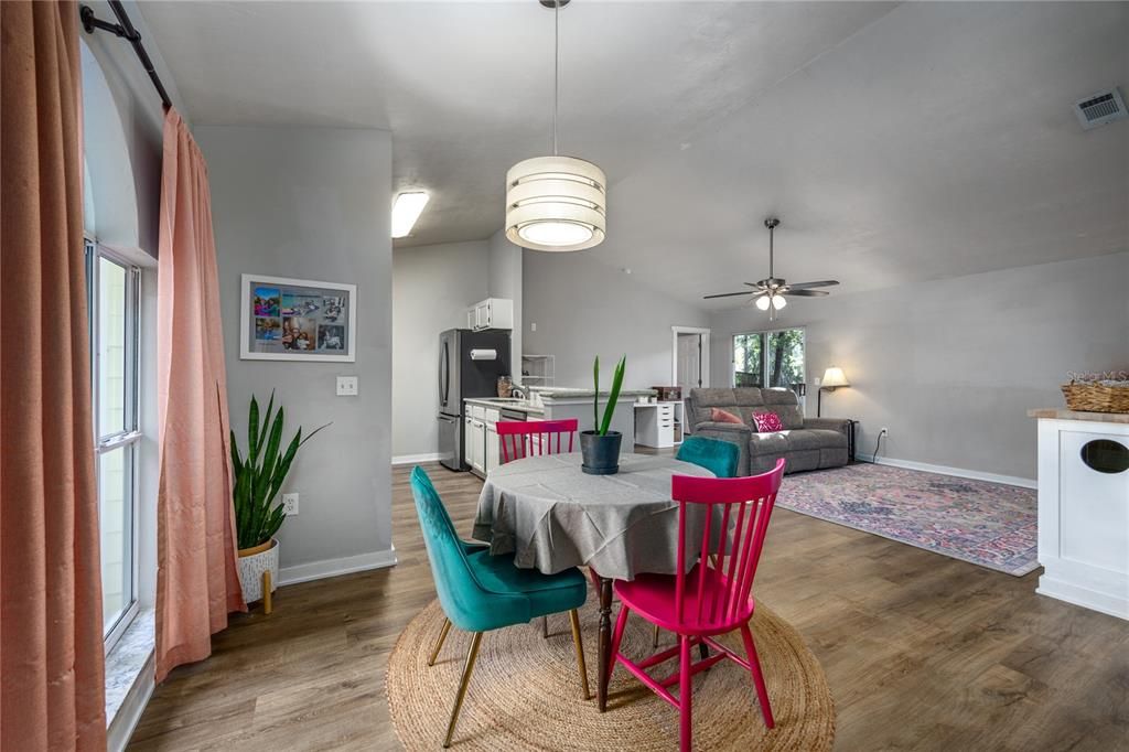 Active With Contract: $330,000 (4 beds, 2 baths, 1556 Square Feet)