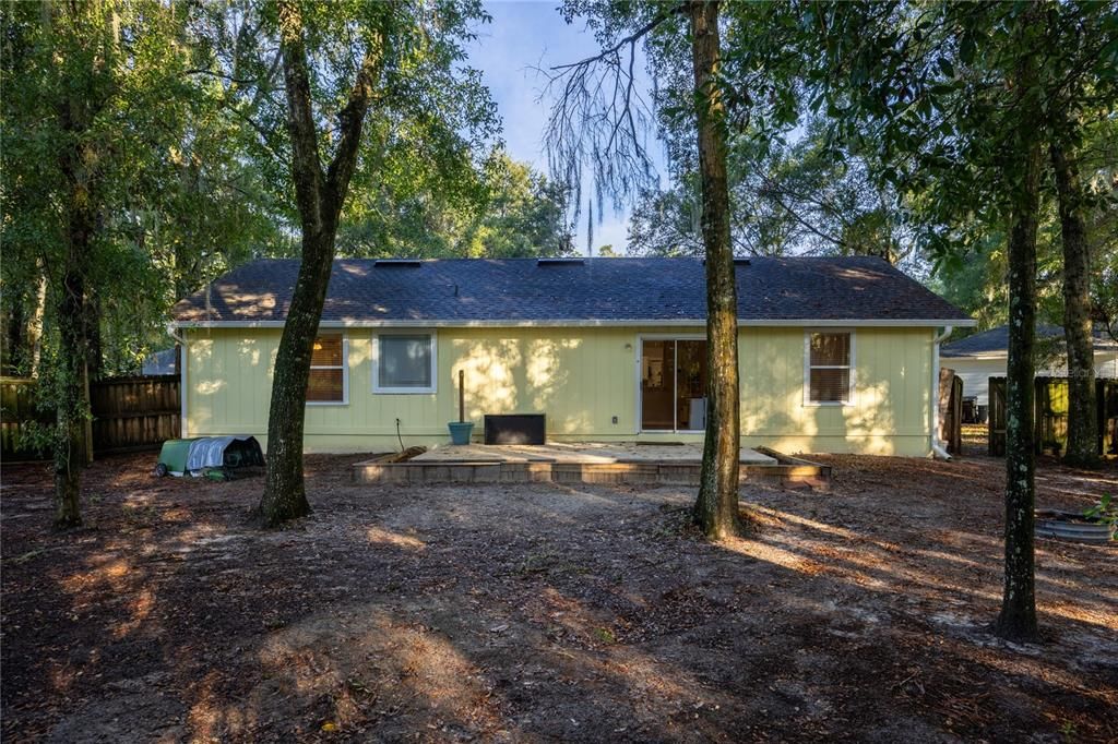 Active With Contract: $330,000 (4 beds, 2 baths, 1556 Square Feet)