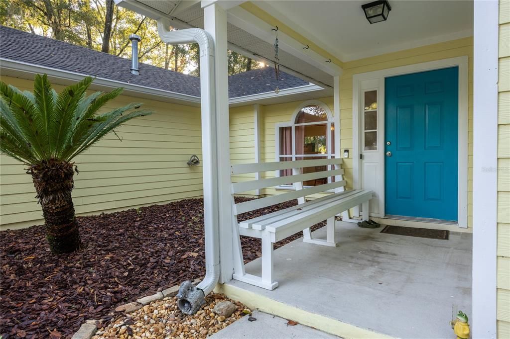 Active With Contract: $330,000 (4 beds, 2 baths, 1556 Square Feet)