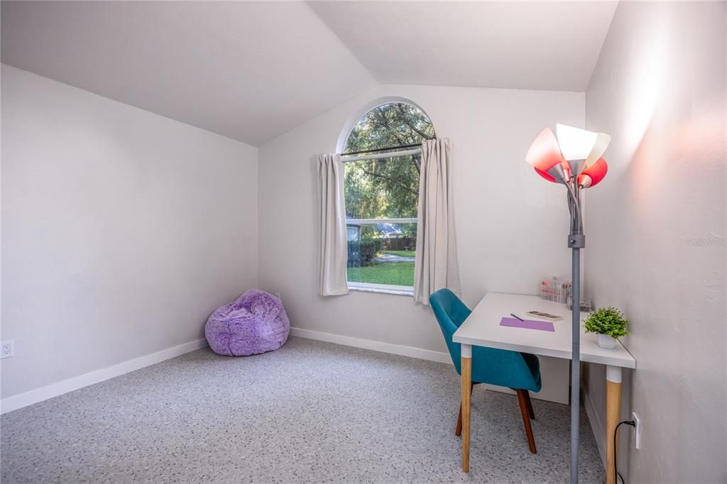 Active With Contract: $330,000 (4 beds, 2 baths, 1556 Square Feet)