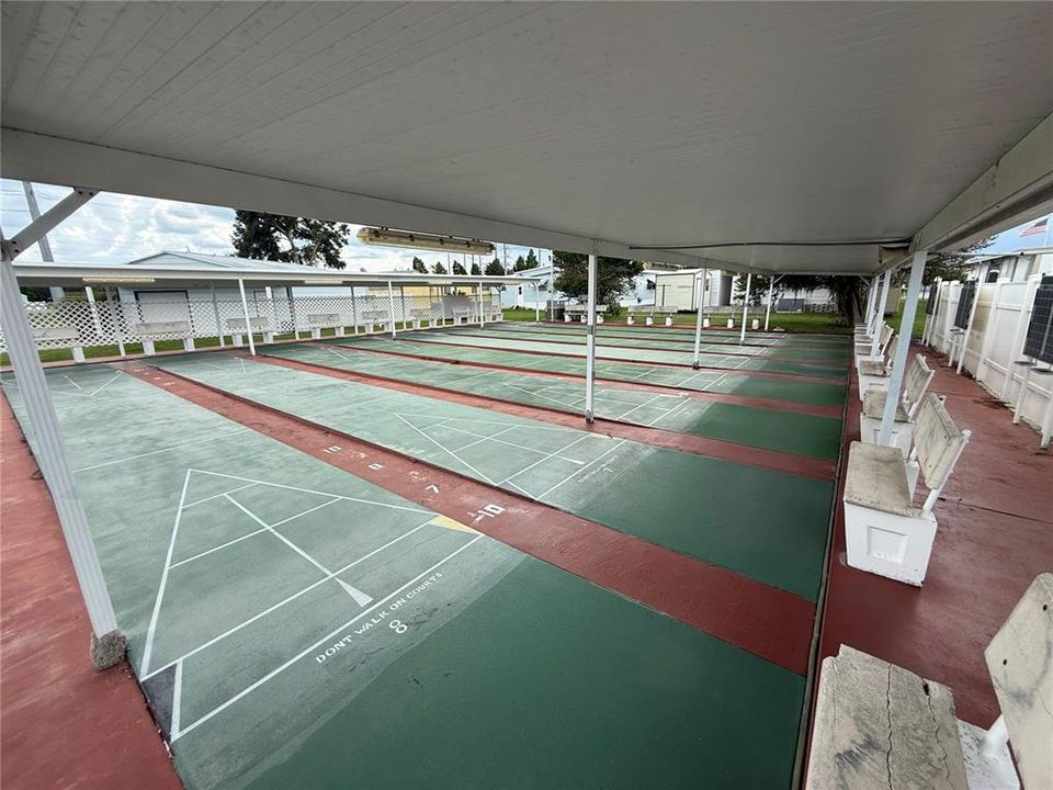 合同活跃: $129,900 (2 贝兹, 2 浴室, 960 平方英尺)