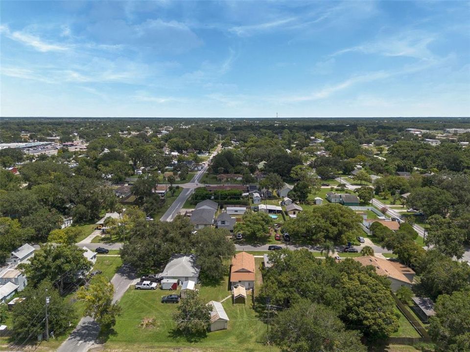 For Sale: $230,000 (2 beds, 1 baths, 1005 Square Feet)