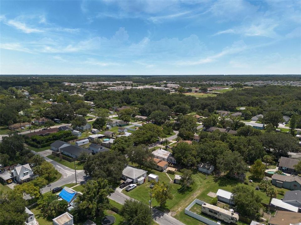 For Sale: $230,000 (2 beds, 1 baths, 1005 Square Feet)