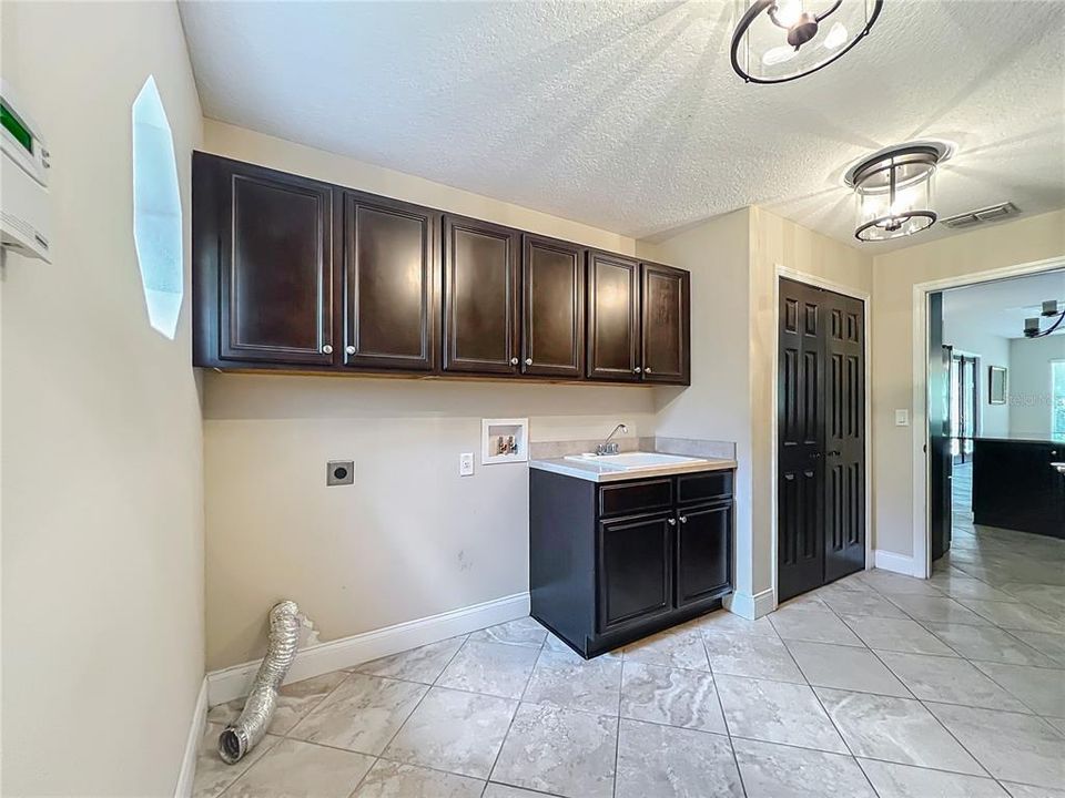 待售: $830,000 (3 贝兹, 3 浴室, 3253 平方英尺)