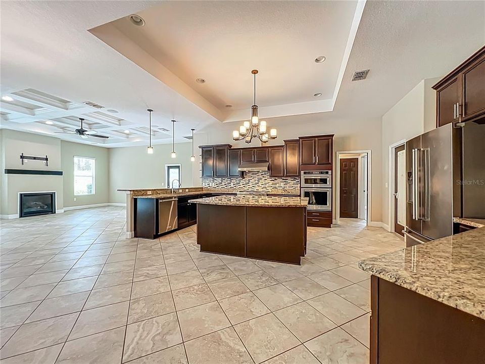 待售: $830,000 (3 贝兹, 3 浴室, 3253 平方英尺)