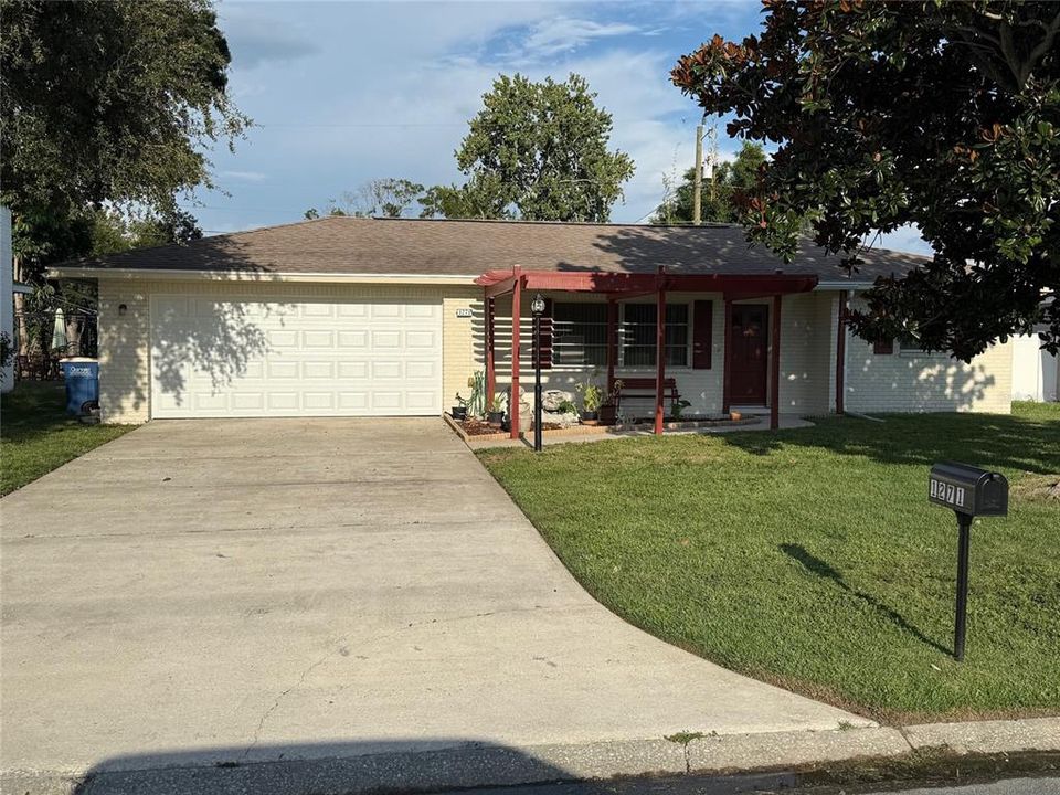 Vendido Recientemente: $295,000 (2 camas, 2 baños, 1162 Pies cuadrados)