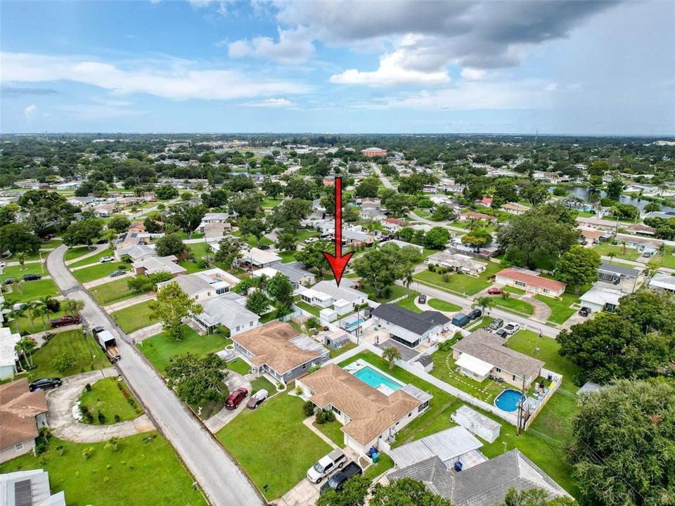 На продажу: $392,000 (2 спален, 2 ванн, 1207 Квадратных фут)