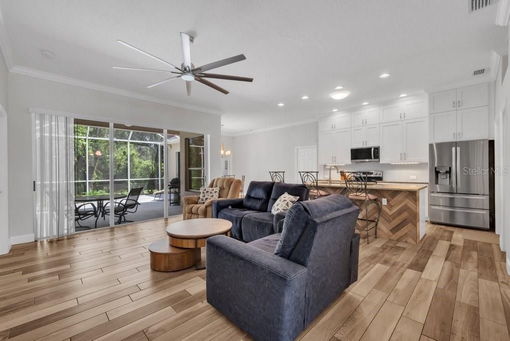 En Venta: $619,900 (3 camas, 2 baños, 2186 Pies cuadrados)