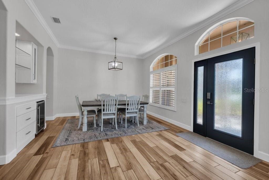 En Venta: $619,900 (3 camas, 2 baños, 2186 Pies cuadrados)